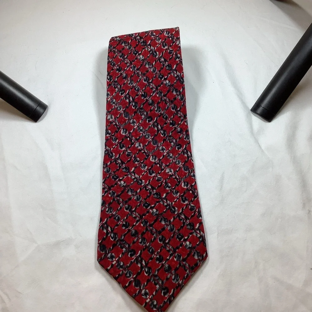 Stonehenge Cocktail Collection Martini Under Microscope Red Silk Tie‎